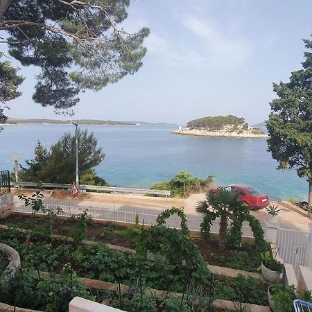 Shabby Chic Beach Cottage Hvar هفار المظهر الخارجي الصورة