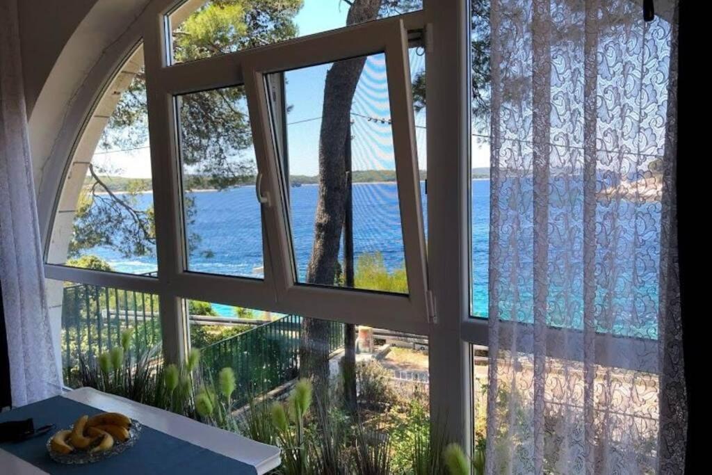 Shabby Chic Beach Cottage Hvar هفار المظهر الخارجي الصورة